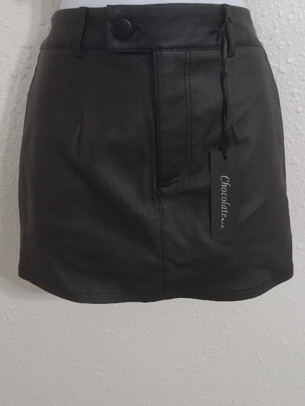 Chocolate -  USA - Faux leather skort